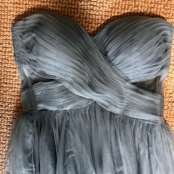 David’s Bridal Strapless Tulle Dress - Picture 5 of 10